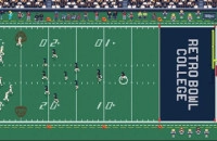 Play Retro Bowl College now!